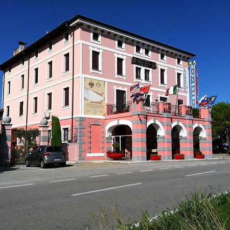 Trivignano Udinese Dogana Vecchia - Hotel & Residence B&B Ristorante & Pizzeria מראה חיצוני תמונה