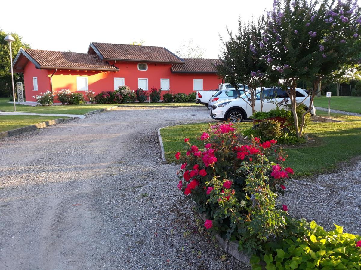 Trivignano Udinese Dogana Vecchia - Hotel & Residence B&B Ristorante & Pizzeria מראה חיצוני תמונה