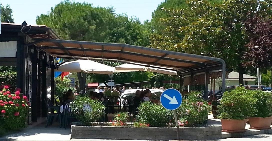 Trivignano Udinese Dogana Vecchia - Hotel & Residence B&B Ristorante & Pizzeria מראה חיצוני תמונה