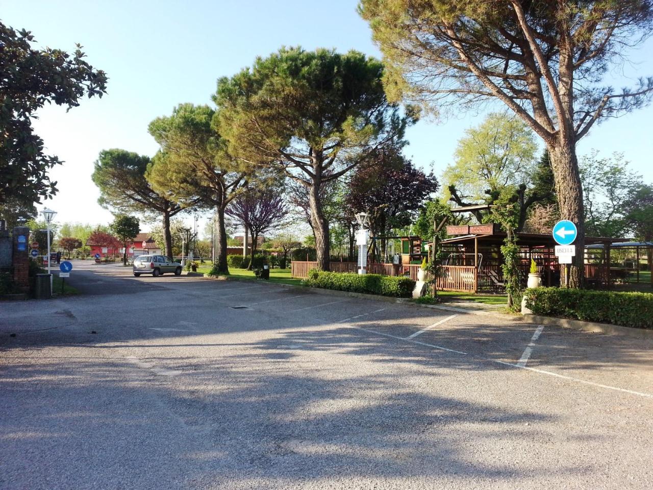 Trivignano Udinese Dogana Vecchia - Hotel & Residence B&B Ristorante & Pizzeria מראה חיצוני תמונה