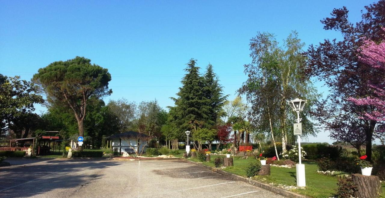 Trivignano Udinese Dogana Vecchia - Hotel & Residence B&B Ristorante & Pizzeria מראה חיצוני תמונה