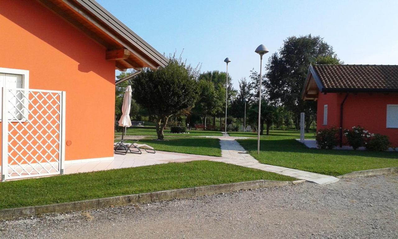 Trivignano Udinese Dogana Vecchia - Hotel & Residence B&B Ristorante & Pizzeria מראה חיצוני תמונה